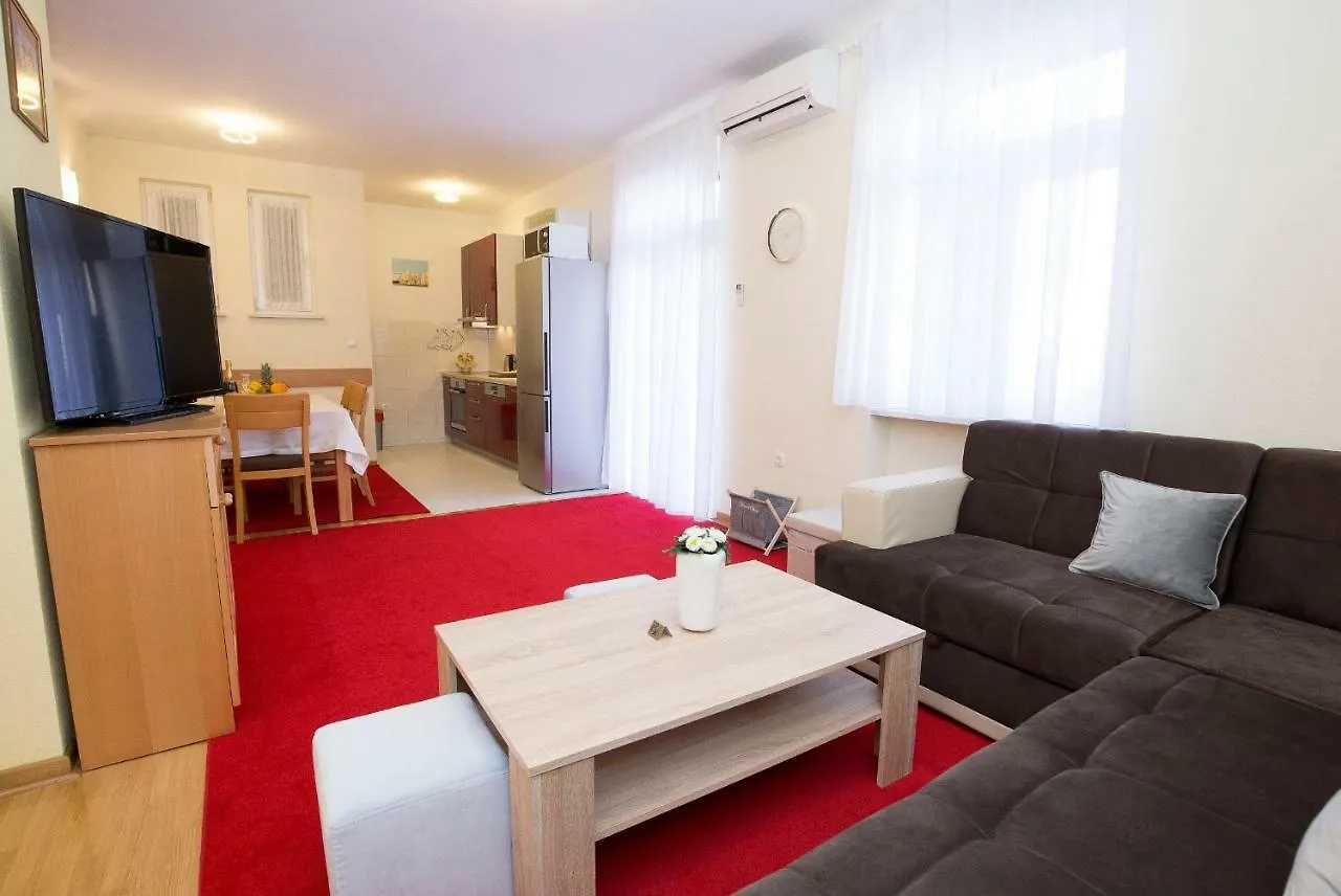 Xxl Luxury Apartments Split